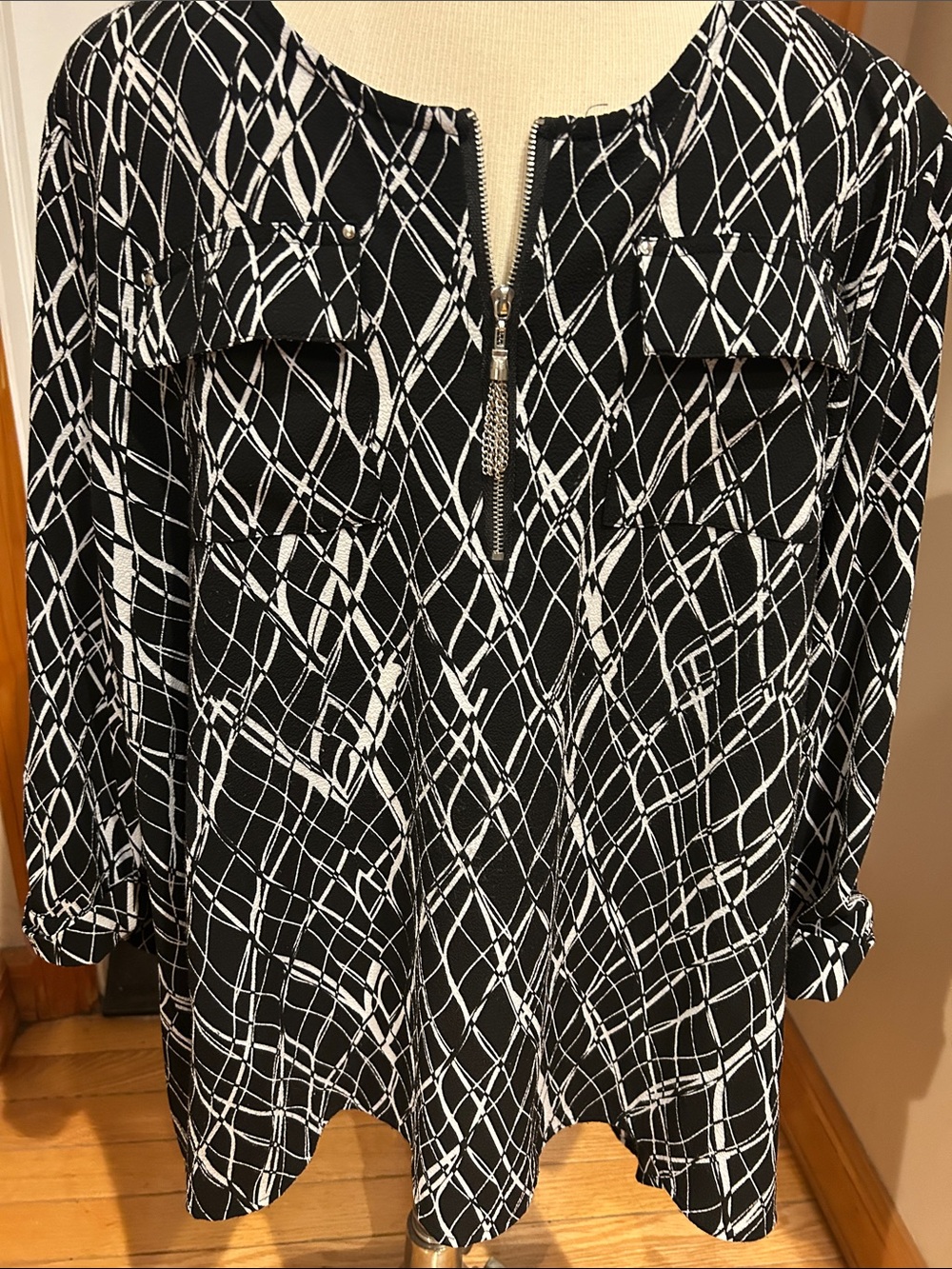 Black and White Printed Zip-Front Blouse